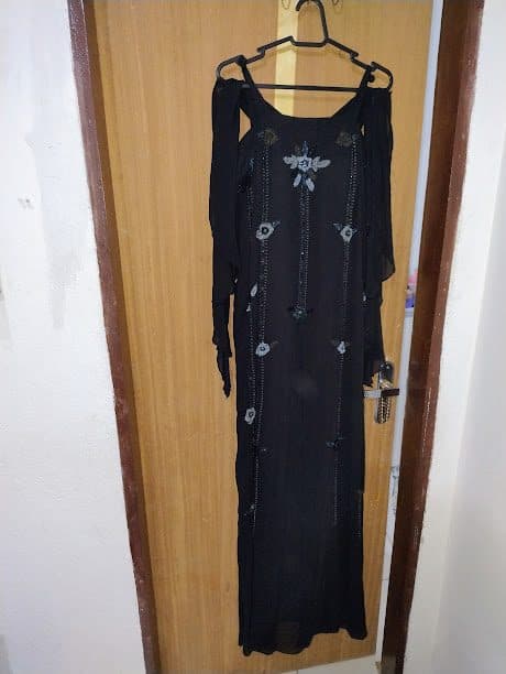 Vestido Maravilhoso- Todo bordado a mão, na cor prata!! Um sonho... Usado só uma vez
